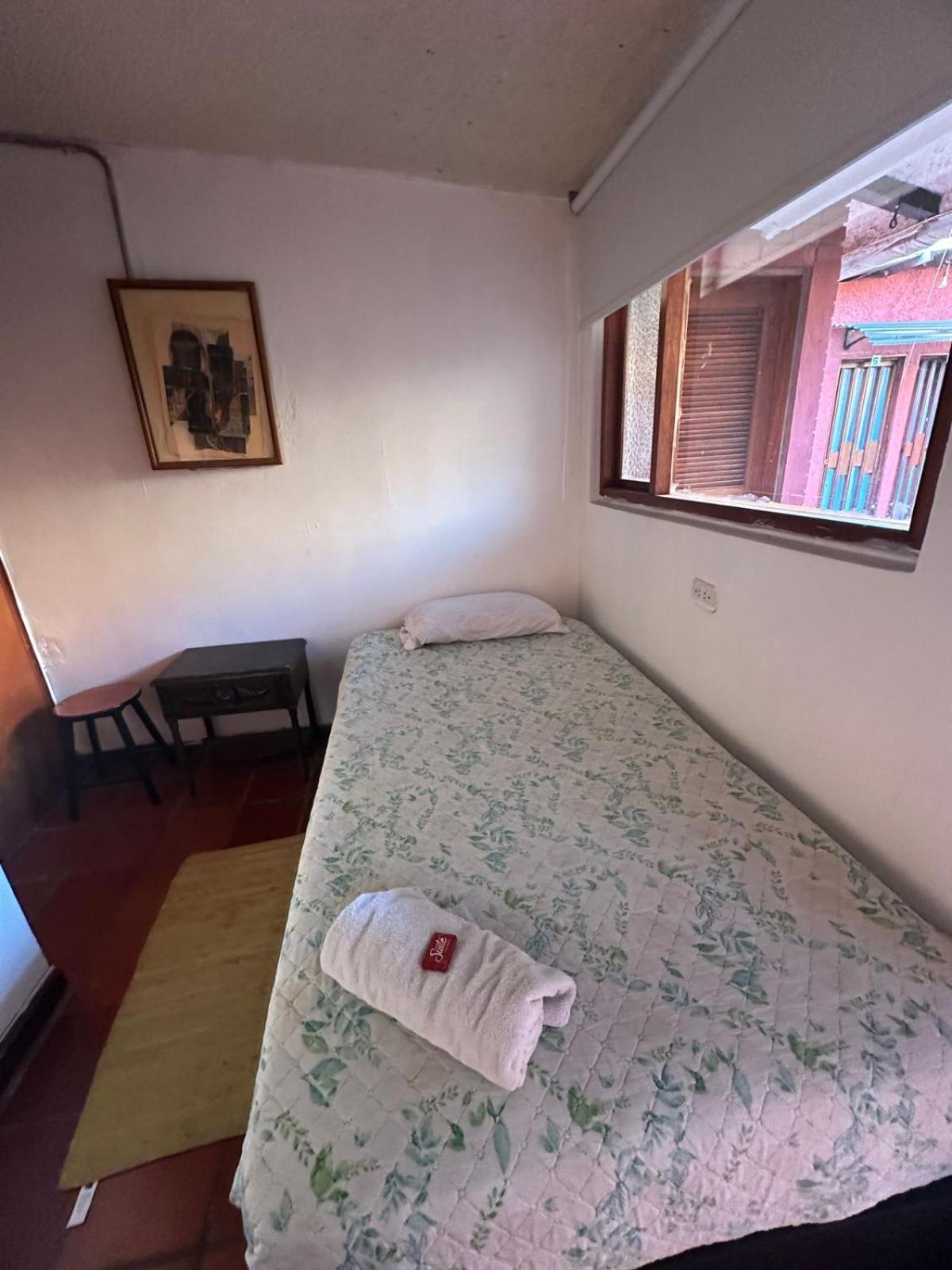 Acogedor Hostal Usaquen La Parada Del Tren Bogotá Eksteriør billede